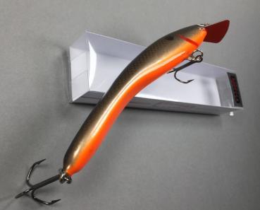 Turus Ukko Original Wobbler, Länge: 12 cm, Farbe: Friedfisch 247, mit roter Tauschaufel